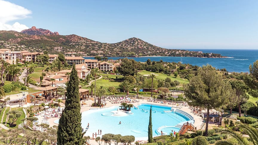 saint raphael vue piscine mer